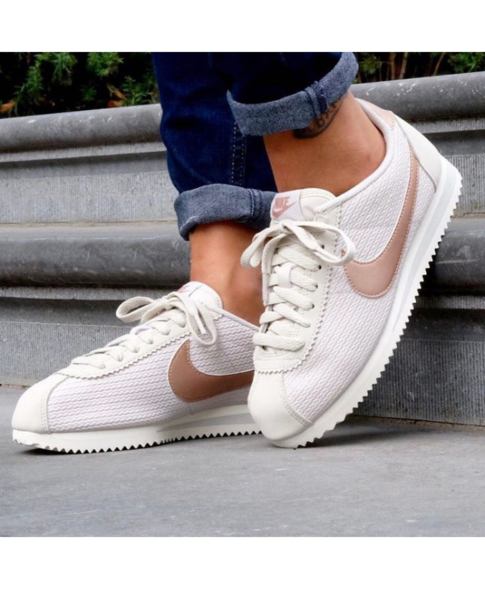 nike cortez rose et blanche nike cortez rose et blanche