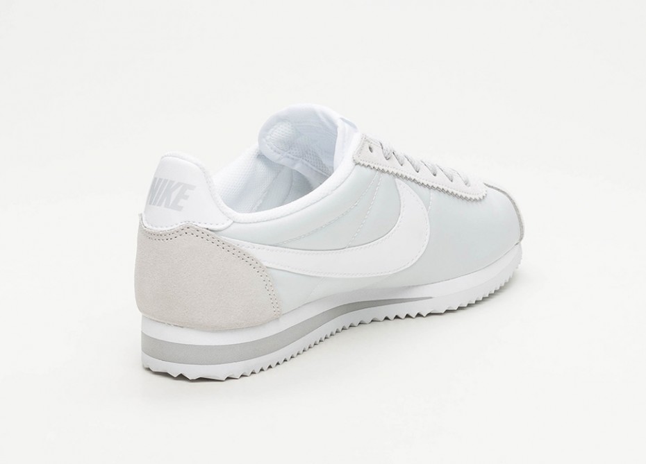 nike cortez nylon femme argent